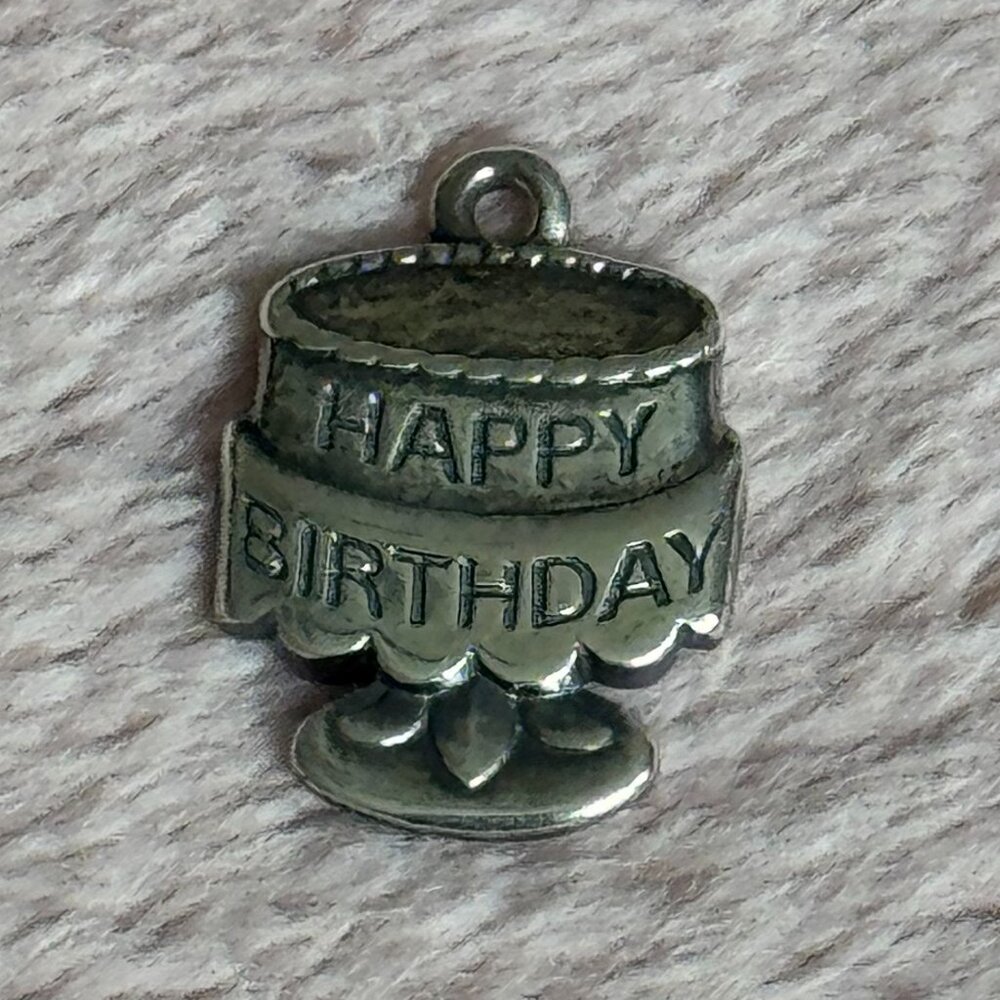 James Avery Tiny Birthday Cake Charm